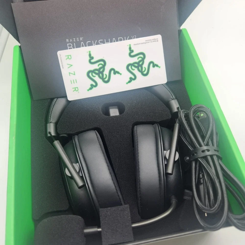 Razer BlackShark V2 HyperSpeed – Wireless Gaming Headset, THX Audio, 280g, USB-C